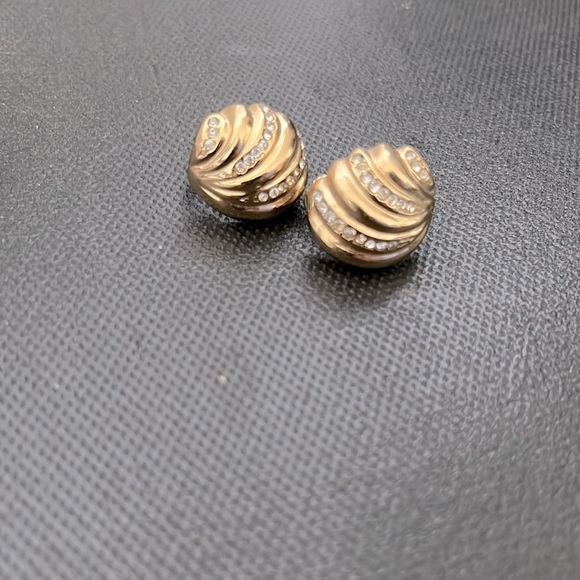 CHRISTIAN DIOR CLIP ON EARRINGS - Picture 2 of 8